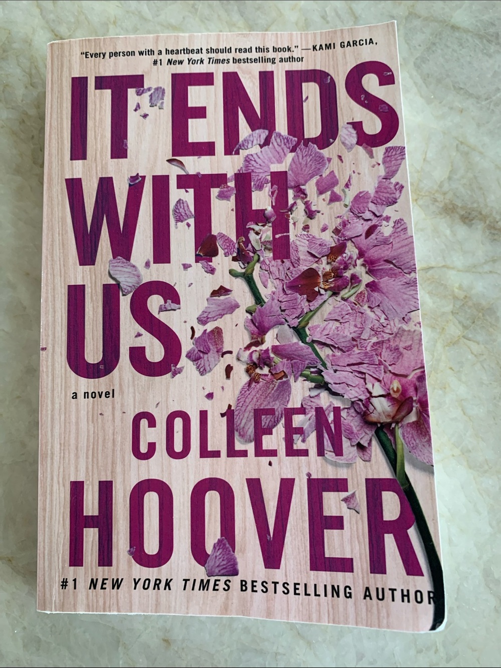 It Ends With Us Colleen Hoover Paperback